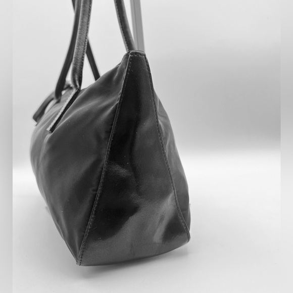 Prada ‘Tessuto Box’ Bag - Picture 5 of 12